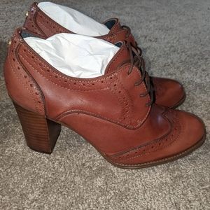 Tommy Hilfiger heels - size 8.5